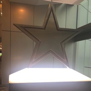 Meet your Posher, Nicky